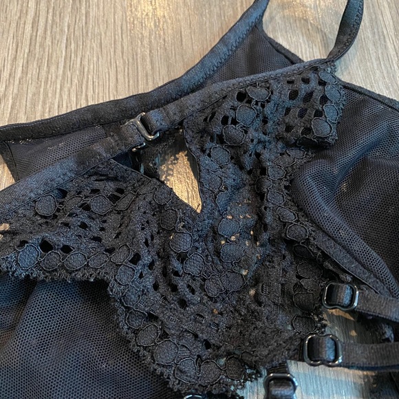 High neck Bralette - Picture 3 of 5